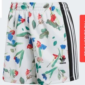 ADIDAS Bellista Floral Print Shorts - SMALL